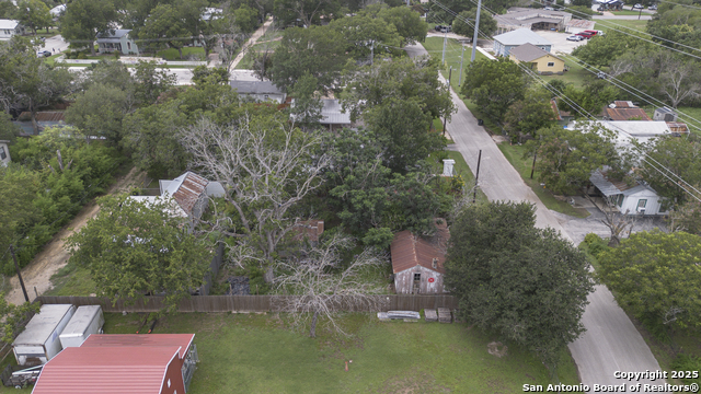Image 13 of 15 For 664 North St E