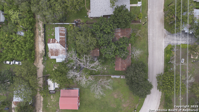 Image 7 of 15 For 664 North St E