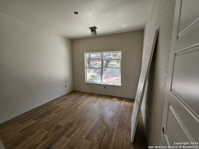 Listing photo id 10 for 1645 Pecan Circle