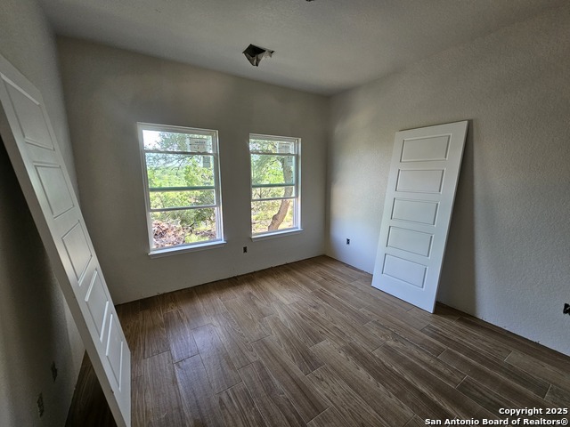 Listing photo id 11 for 1645 Pecan Circle