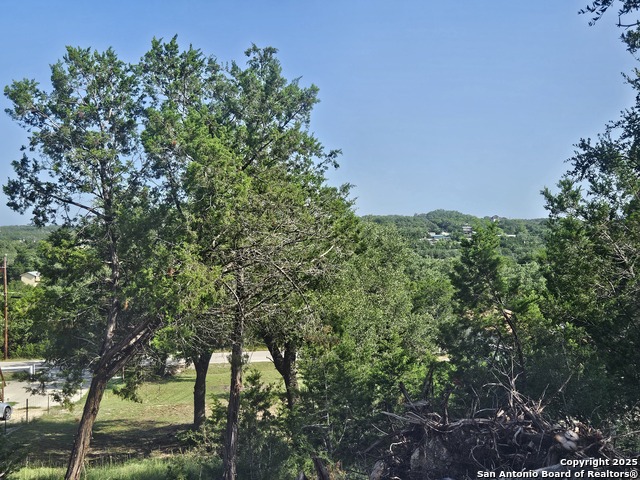 Listing photo id 12 for 1645 Pecan Circle