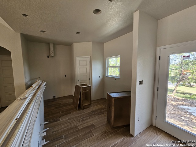 Listing photo id 4 for 1645 Pecan Circle