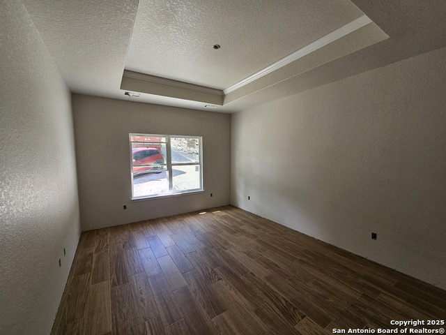 Listing photo id 5 for 1645 Pecan Circle