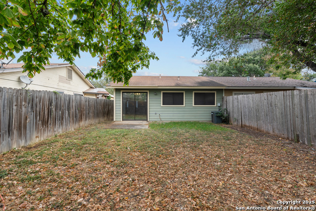 Image 11 of 13 For 11711 Spring Life