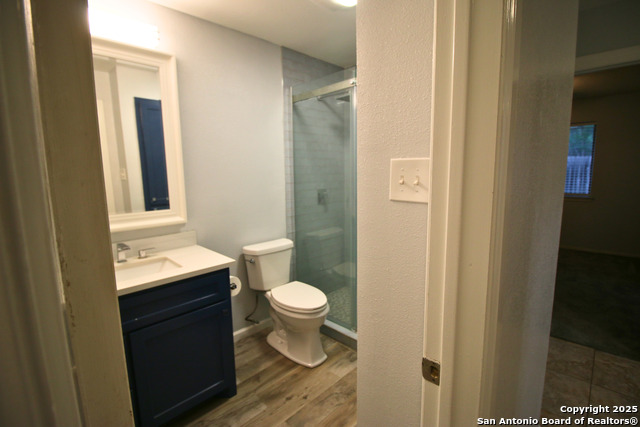 Image 14 of 23 For 9347 Laurel Grove