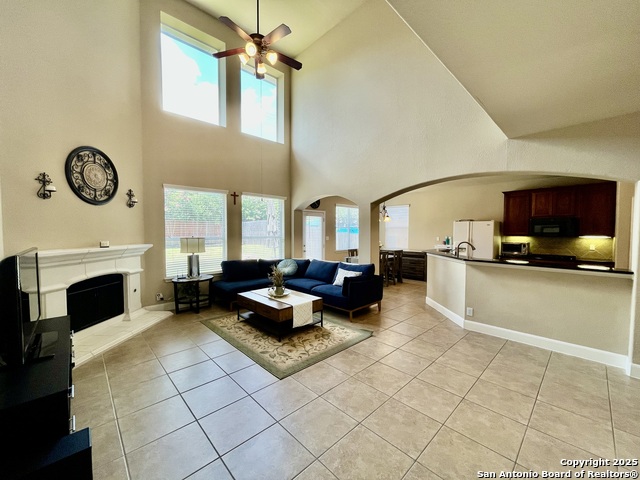 Image 14 of 35 For 24031 Canyon Row