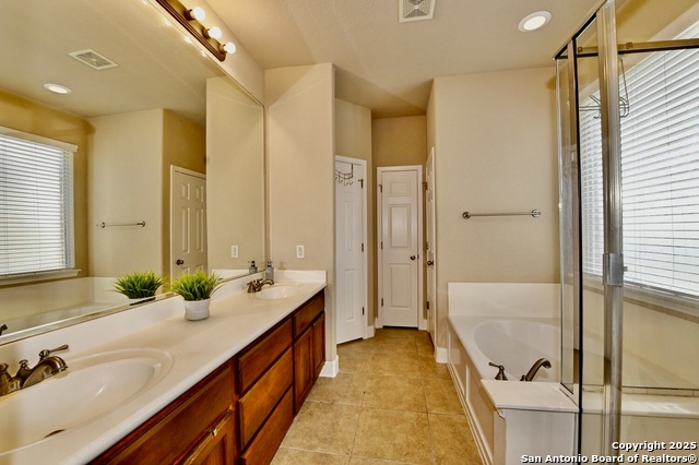 Image 17 of 35 For 24031 Canyon Row