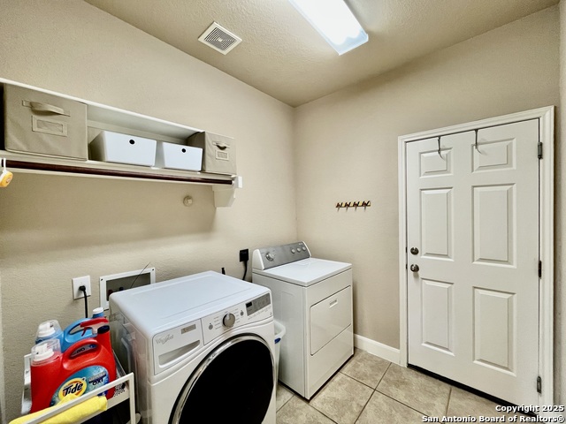 Image 33 of 35 For 24031 Canyon Row