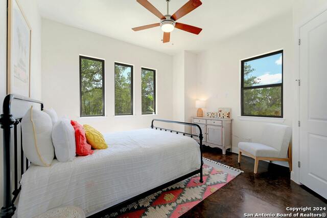 Image 27 of 34 For 2471 George  