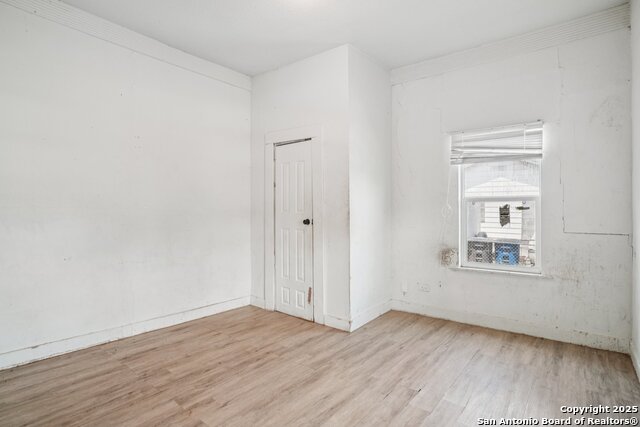 Image 10 of 29 For 430 Aaron Pl