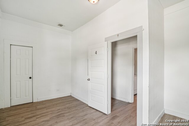 Image 17 of 29 For 430 Aaron Pl