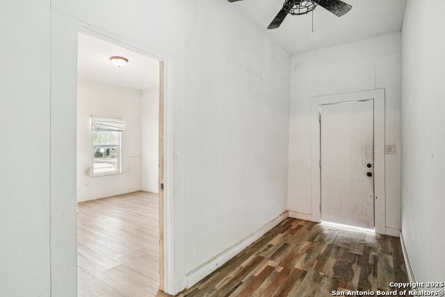 Image 8 of 29 For 430 Aaron Pl