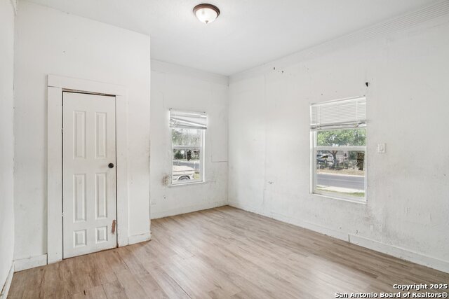 Image 9 of 29 For 430 Aaron Pl