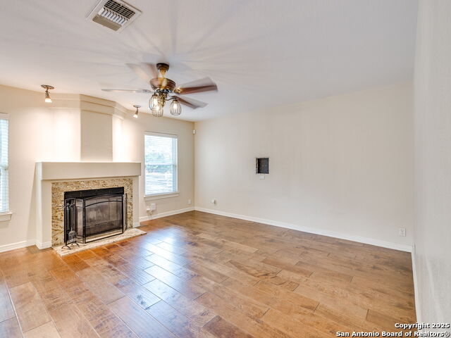 Image 11 of 48 For 7706 Falcon Oak
