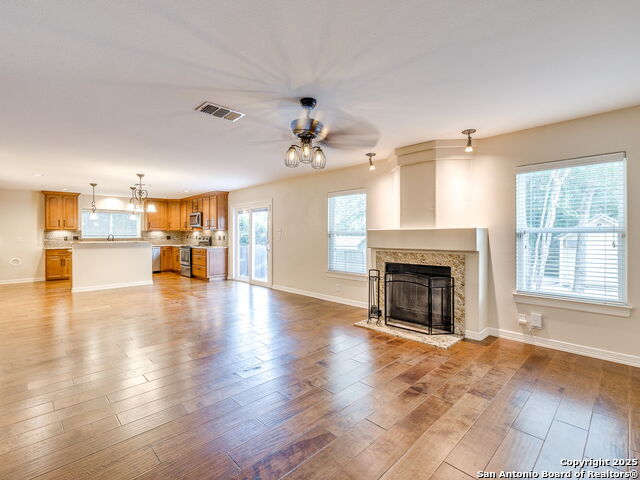 Image 12 of 48 For 7706 Falcon Oak