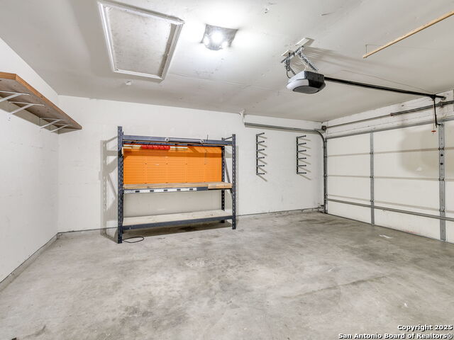 Image 31 of 48 For 7706 Falcon Oak