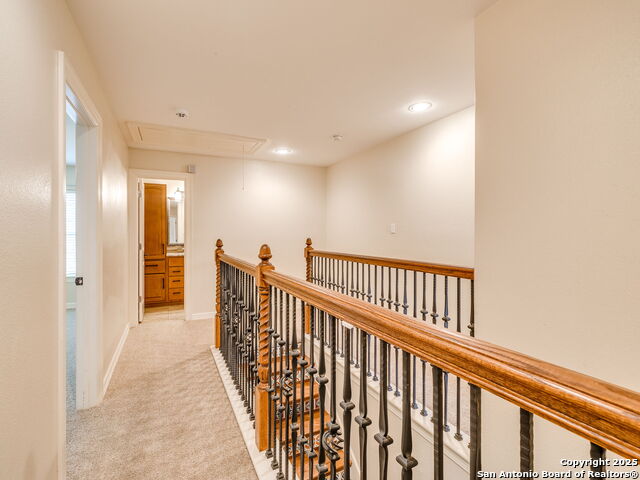 Image 44 of 48 For 7706 Falcon Oak