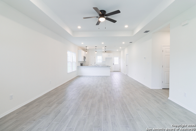 Image 11 of 28 For 811 Polk N