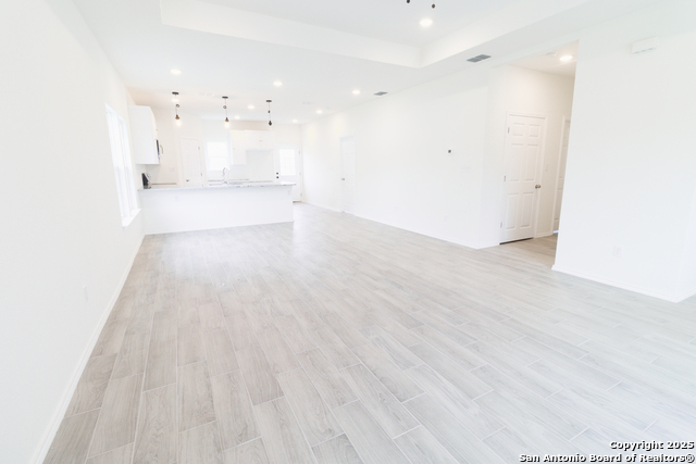 Image 12 of 28 For 811 Polk N