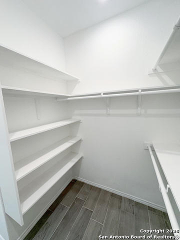 Image 16 of 28 For 811 Polk N