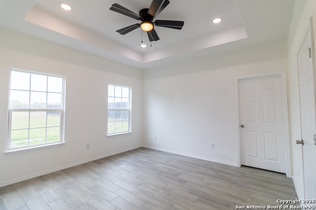 Image 20 of 28 For 811 Polk N