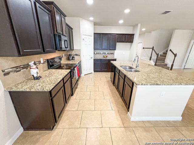 Image 16 of 51 For 8915 Palmetto Park