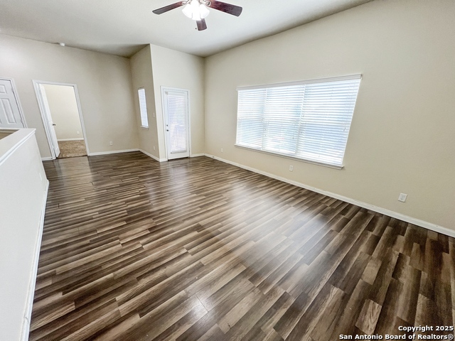 Image 23 of 51 For 8915 Palmetto Park