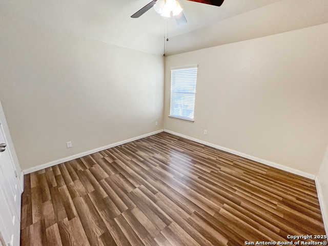 Image 32 of 51 For 8915 Palmetto Park