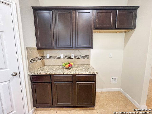 Image 8 of 51 For 8915 Palmetto Park