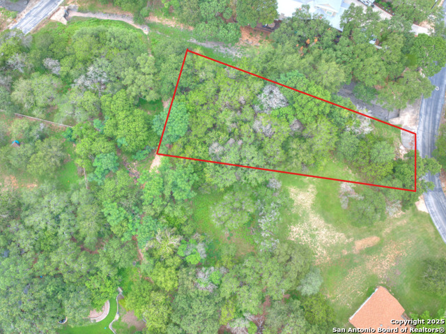Listing photo id 14 for 16602 Springhill
