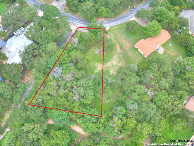 Listing photo id 15 for 16602 Springhill