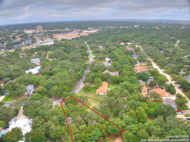 Listing photo id 19 for 16602 Springhill
