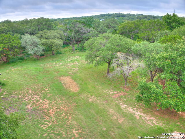 Listing photo id 26 for 16602 Springhill