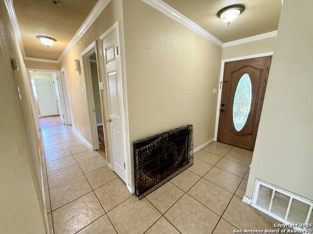 Listing photo id 8 for 5731 Timber Bend