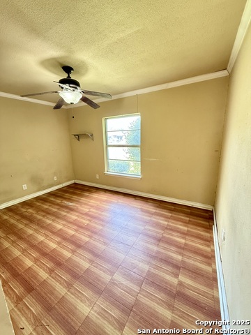 Listing photo id 16 for 5731 Timber Bend