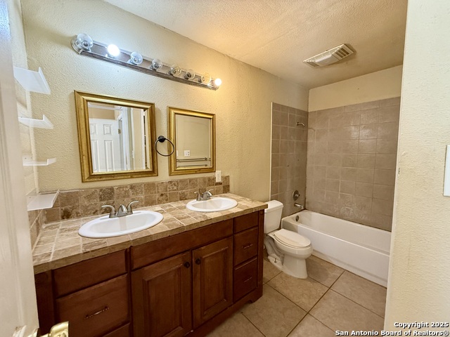 Listing photo id 22 for 5731 Timber Bend