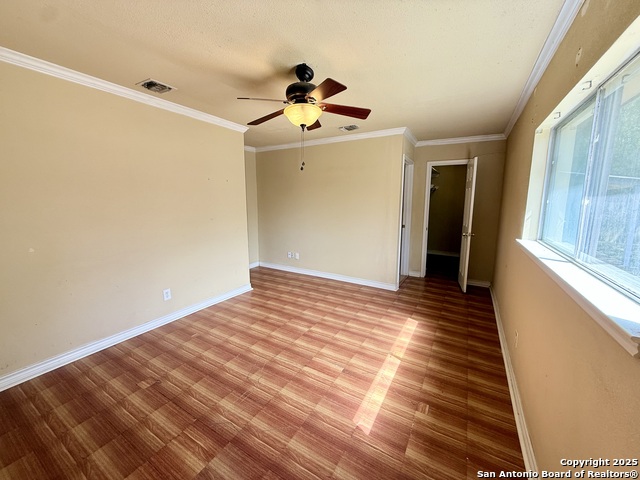Listing photo id 24 for 5731 Timber Bend
