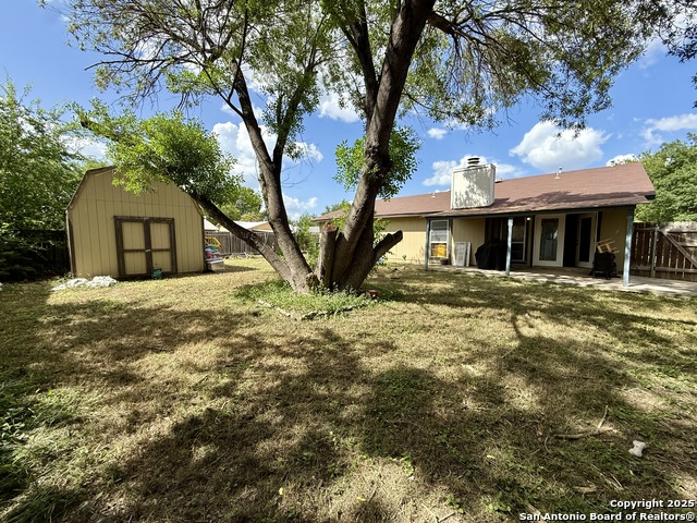 Listing photo id 27 for 5731 Timber Bend