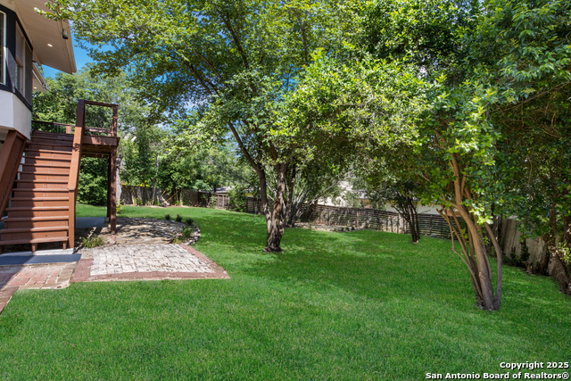 Image 43 of 48 For 123 Brandon Dr E