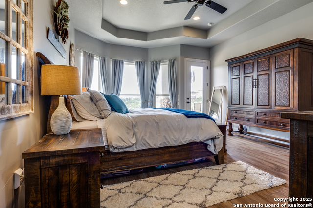Listing photo id 16 for 109 Towne View Circle