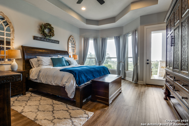Listing photo id 17 for 109 Towne View Circle