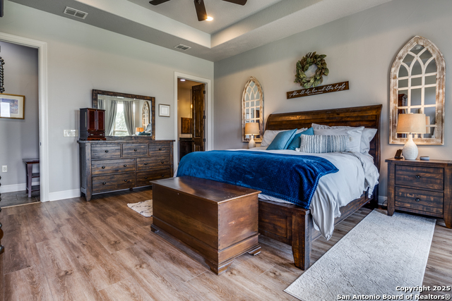 Listing photo id 18 for 109 Towne View Circle