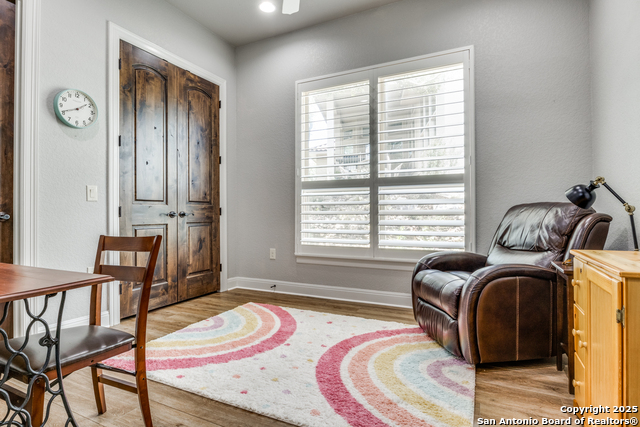 Listing photo id 24 for 109 Towne View Circle