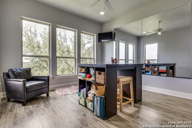 Listing photo id 25 for 109 Towne View Circle