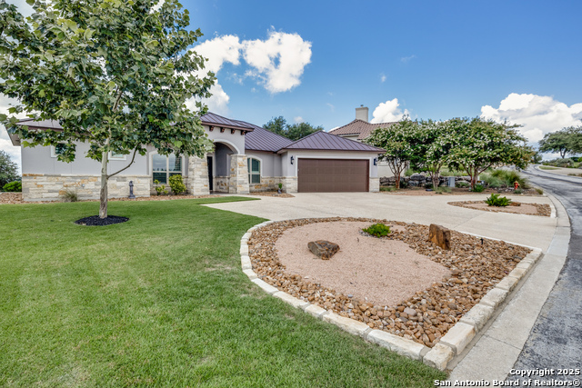 Listing photo id 1 for 109 Towne View Circle