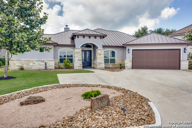 Listing photo id 3 for 109 Towne View Circle