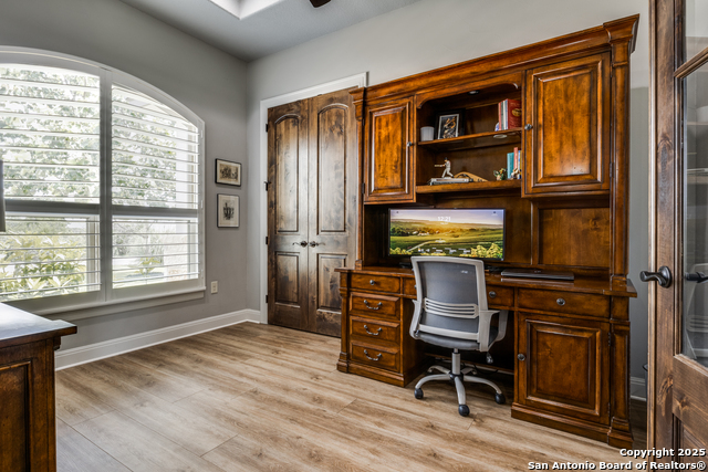 Listing photo id 6 for 109 Towne View Circle