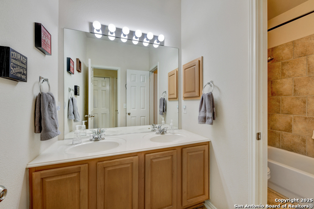 Listing photo id 23 for 10502 Black Horse