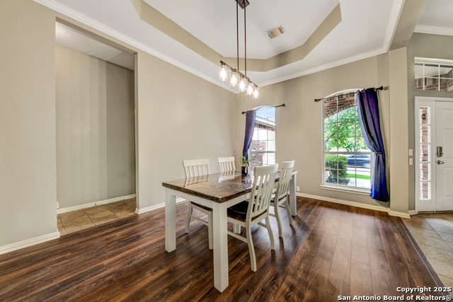 Listing photo id 3 for 10502 Black Horse