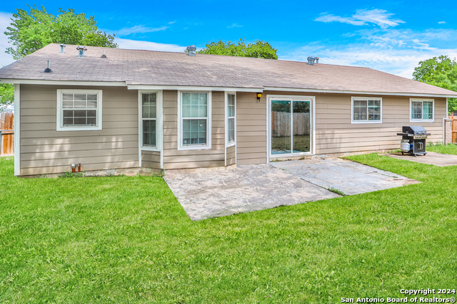 Image 24 of 26 For 5702 Woodgreen
